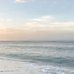 アパート Dor Seaview ドゥラス